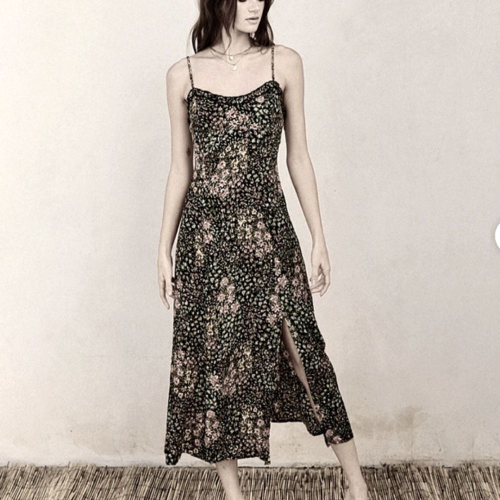 Design Forum Urban Outfitters Floral Midi/Maxi Dress. Coastal Cowgirl, Festival - Picture 9 of 10